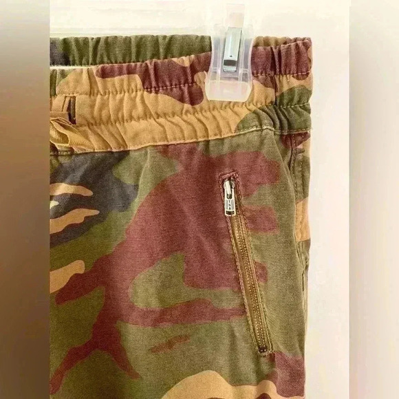 TNA Alix Camo  Jogger - Picture 5 of 5